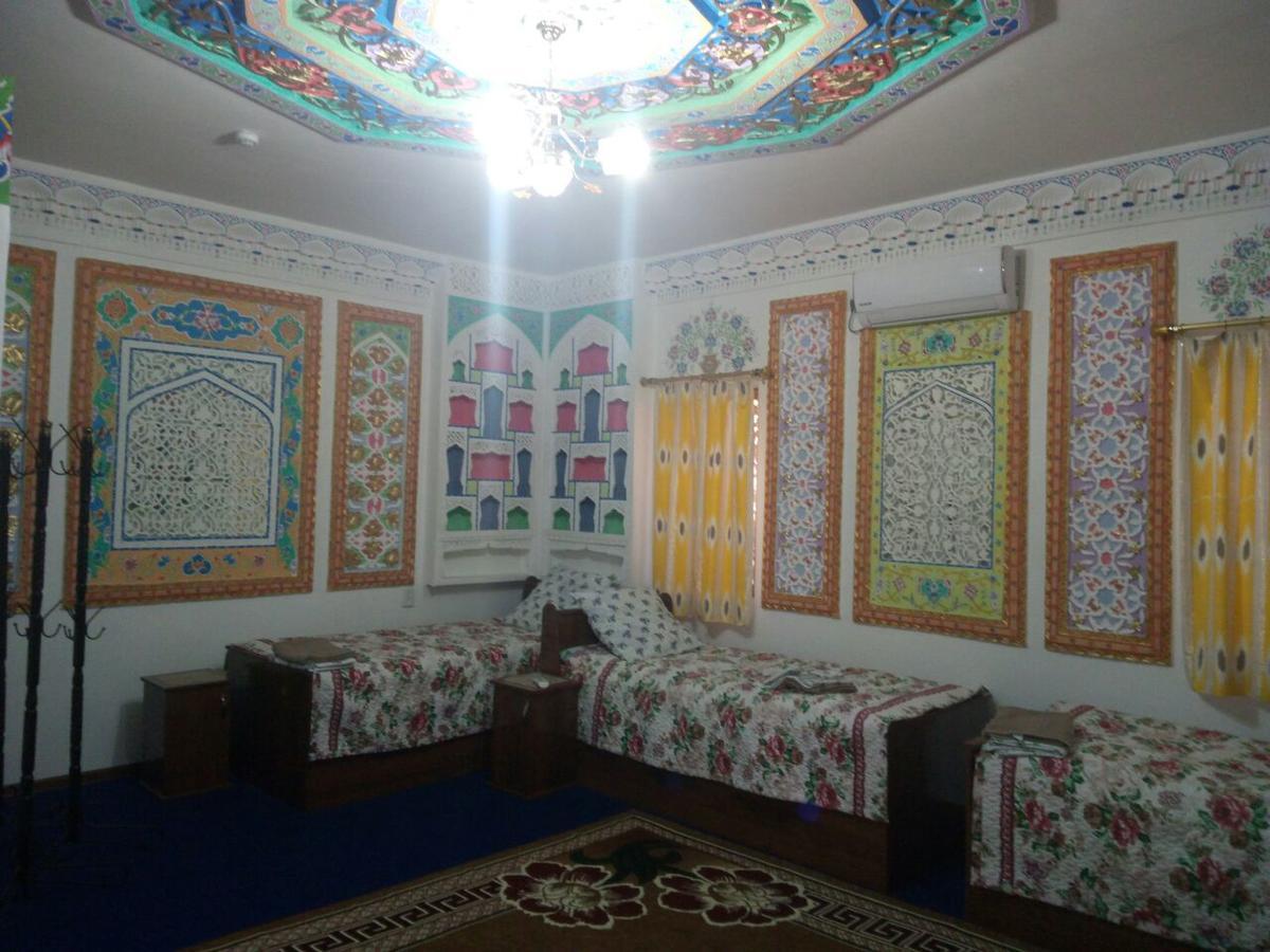 Al Hilol Guesthouse Bukhara Bagian luar foto